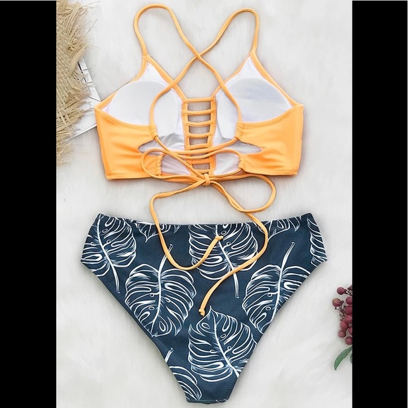 NWT CUPSHE bikini set size L - Picture 3 of 3